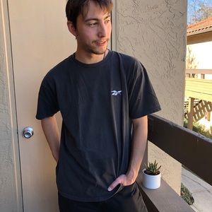 VINTAGE Black Reebok T-Shirt AUTHENTIC